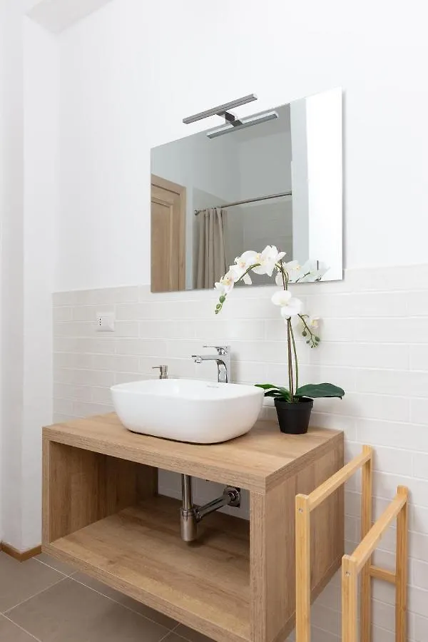 Apartamento New Exclusive Melegnano Apartments- Near Train Station