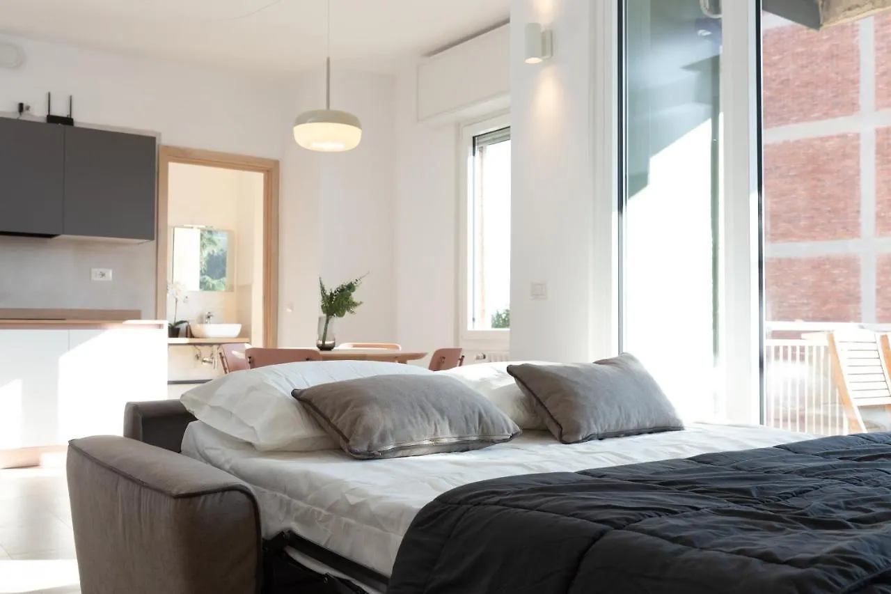 Appartamento New Exclusive Melegnano Apartments- Near Train Station