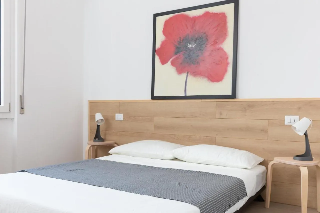 Appartamento New Exclusive Melegnano Apartments- Near Train Station